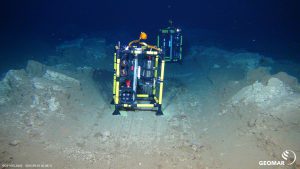 Experiment on the seafloor. Image taken during cruise SO242/2 in the DISCOL area at 4100 m depth by ROV KIEL 6000. The Investigations were part of the JPIOceans project "Ecological Aspects of Deep-Sea Mining".