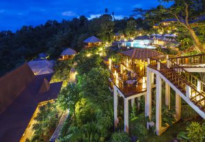 Das Bunaken Oasis Dive Resort liegt wunderschön eingebettet in den tropischen Wäldern von Nordsulawesi.
